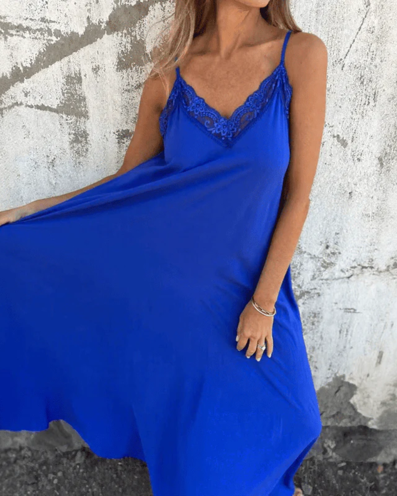 Vanara - Robe Élégante En Dentelle