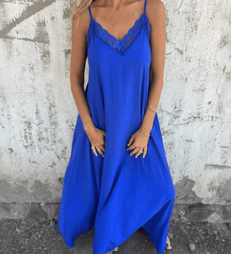 Vanara - Robe Élégante En Dentelle