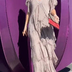 Bela Valiere - Robe Fluide à Col V – Élégance Chic et Moderne