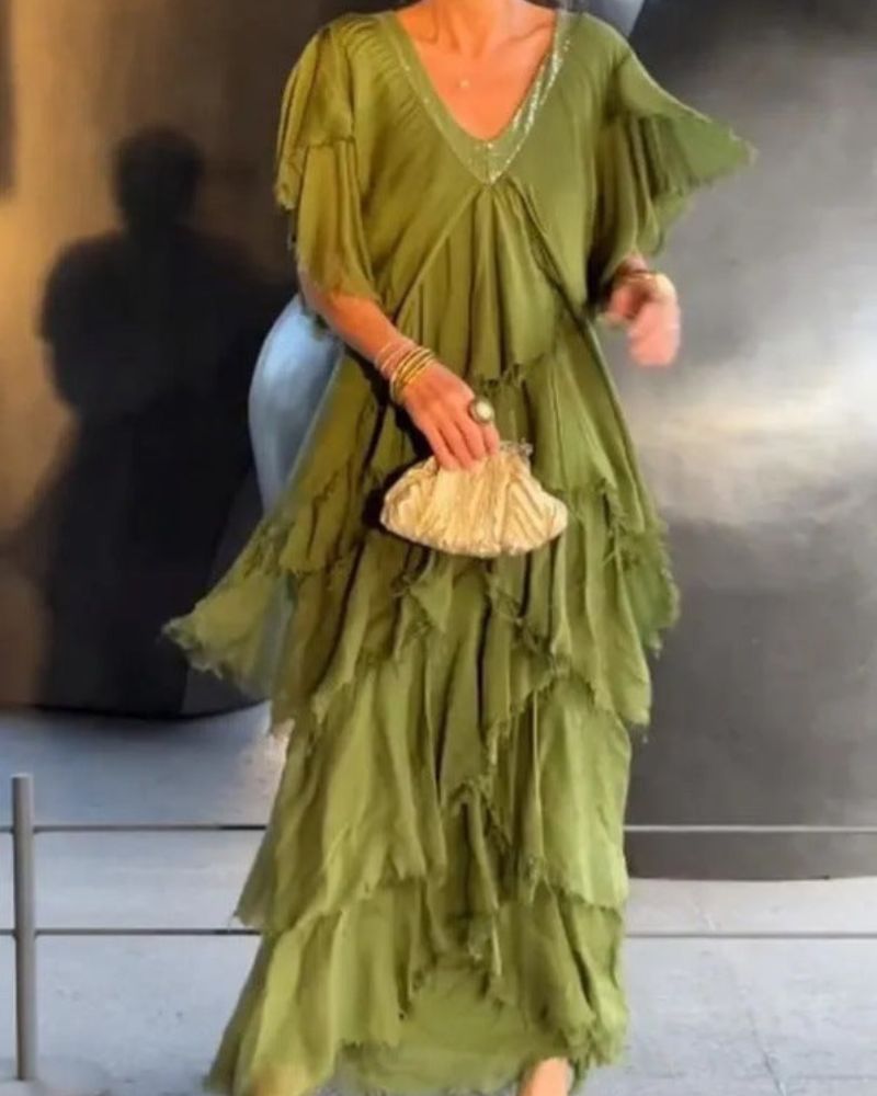 Bela Valiere - Robe Fluide à Col V – Élégance Chic et Moderne