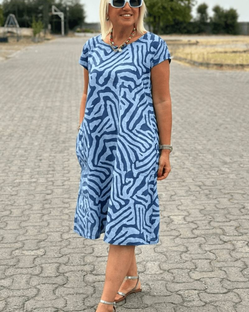 Nelia – Robe Fluide Imprimée à Col Rond Élégant