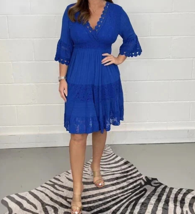 Berinda – Robe En Dentelle Brodée